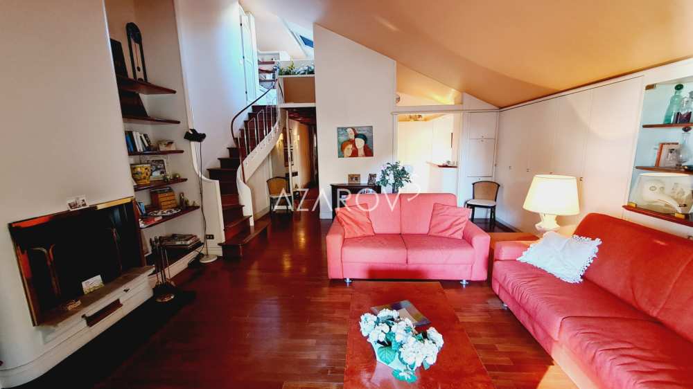 Wohnung in einer Villa in Ospedaletti 120 m2