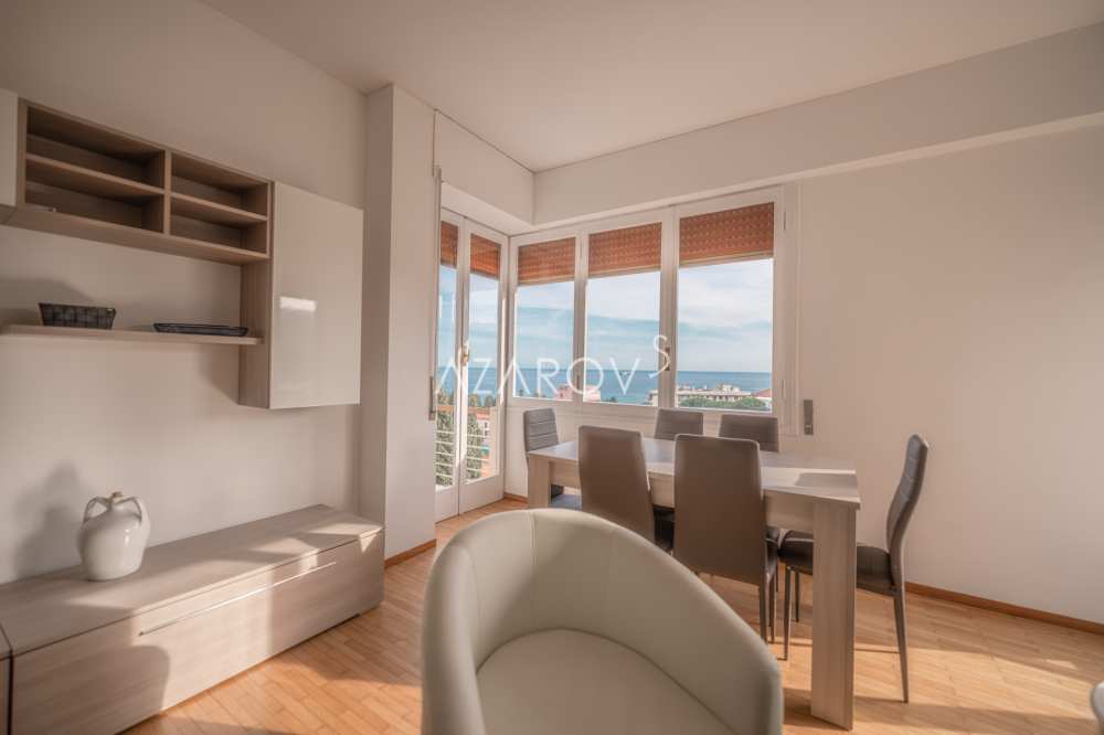 Apartamento en Sanremo con vista al mar