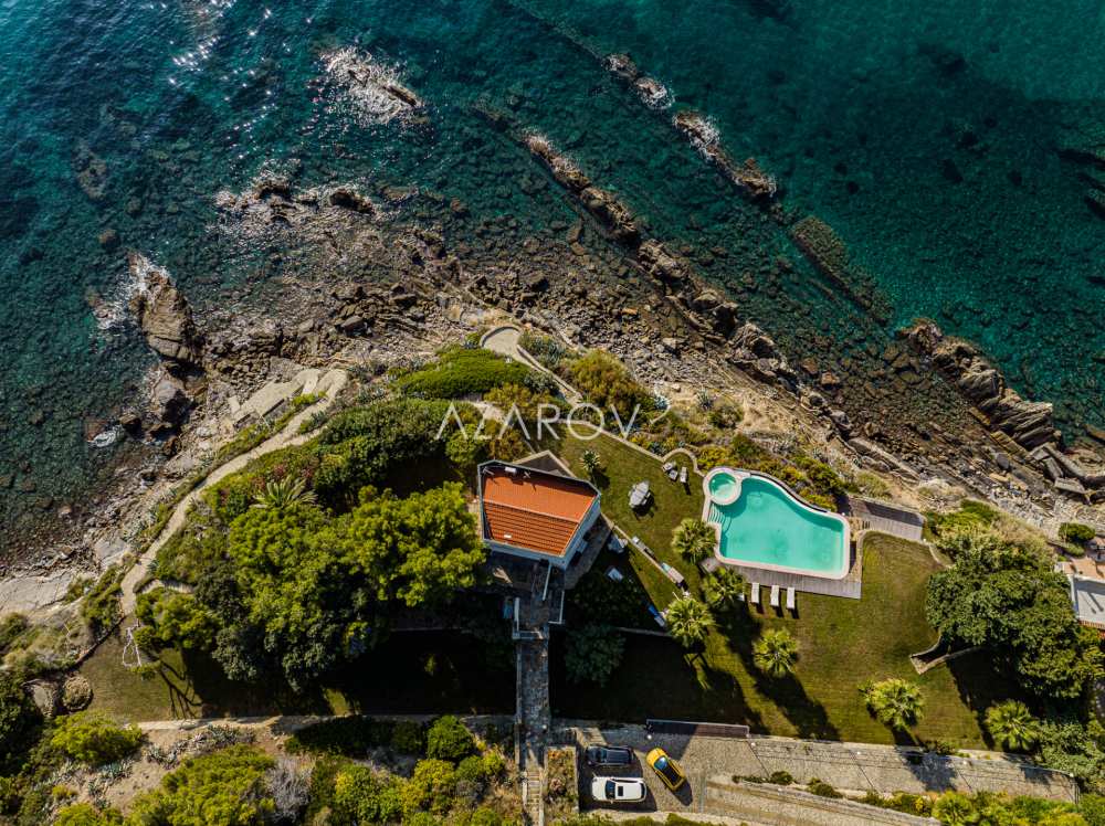 Villa con spiaggia privata Liguria