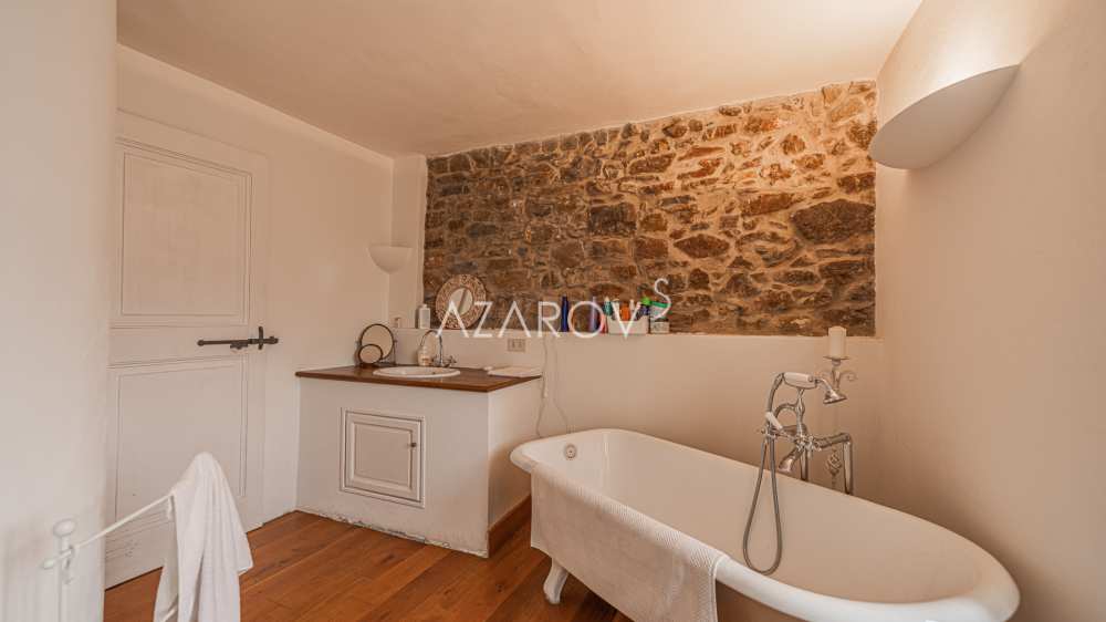 Gerenoveerd stenen huis in Andora