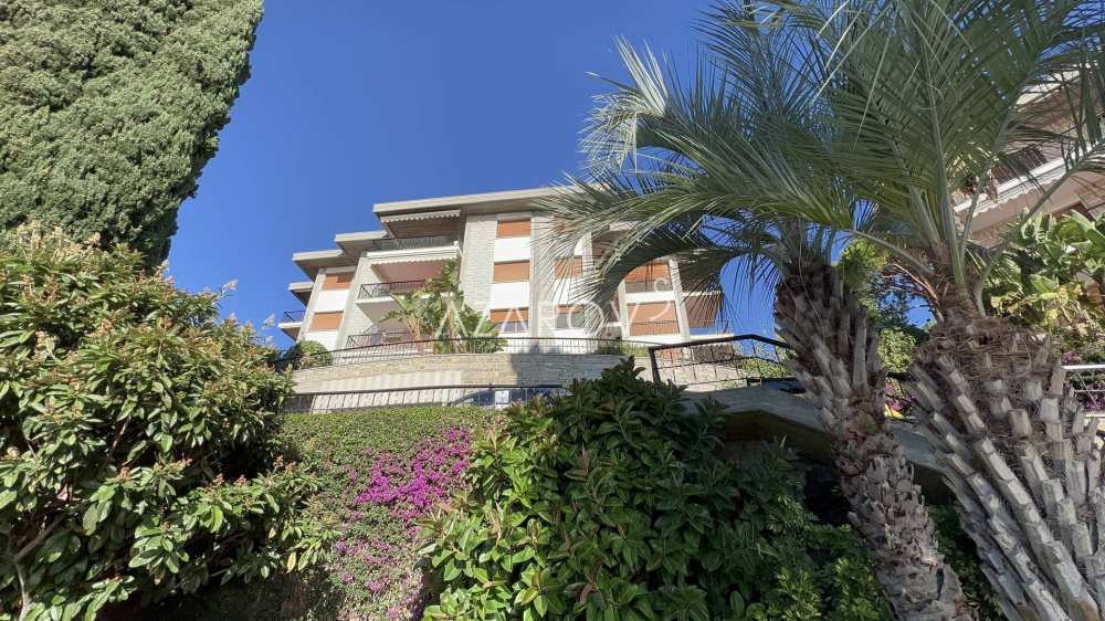 Three-room apartment for sale in Ospedaletti