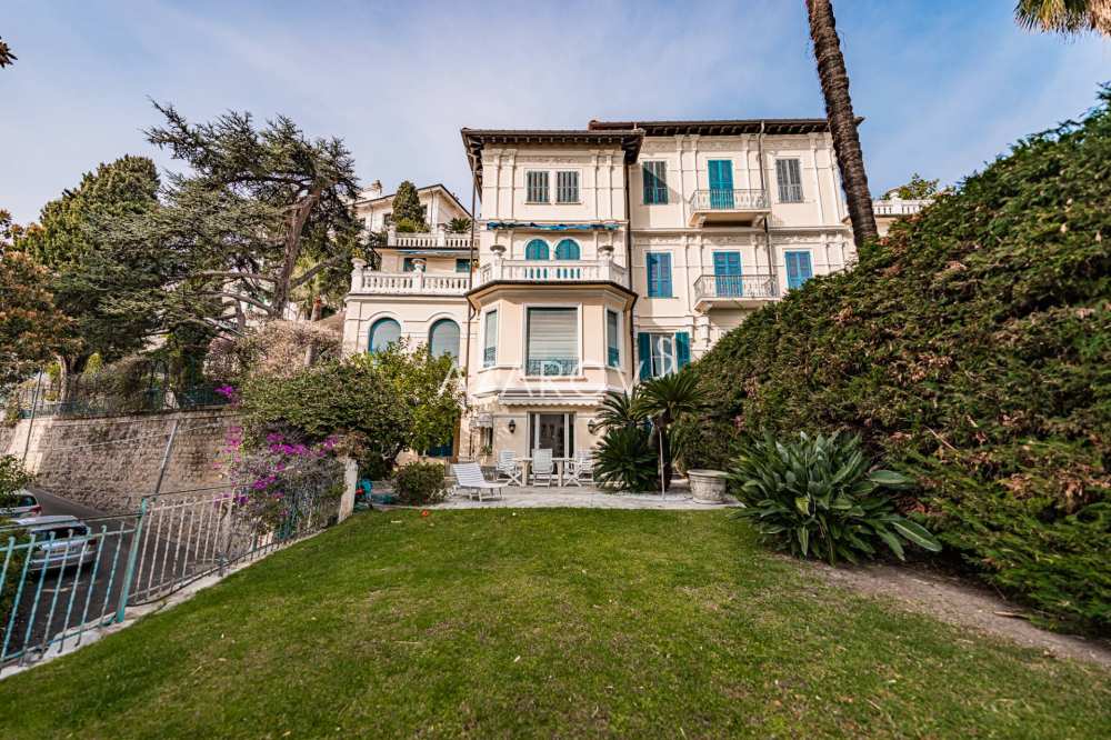 Appartement dans une villa d'élite à Sanremo