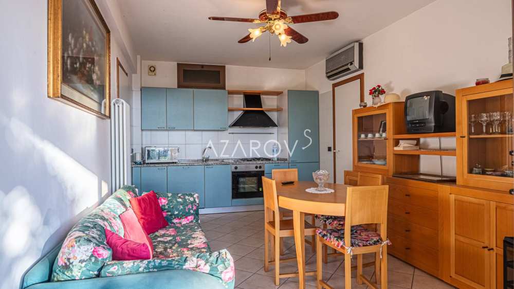 Apartamento de tres habitaciones en venta en Sanremo