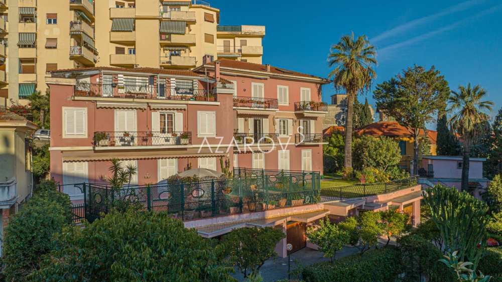 Appartement te koop in het centrum van Sanremo met uitzicht op zee