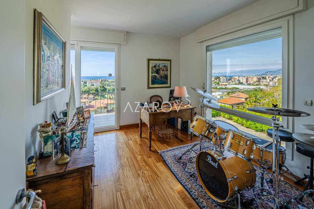 Villa in Bordighera met uitzicht op zee