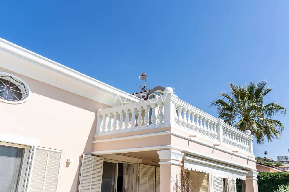 Villa de lujo 400 m2 en Sanremo