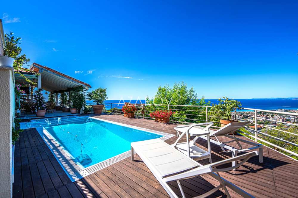 Villa met uitzicht op Monaco in Bordighera