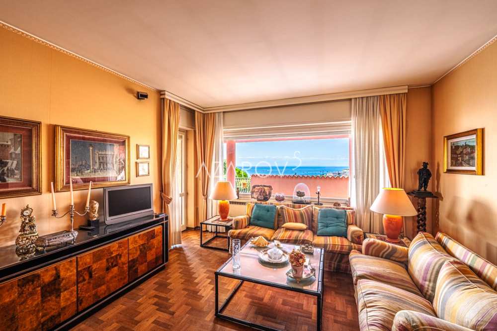Koop een penthouse in Sanremo