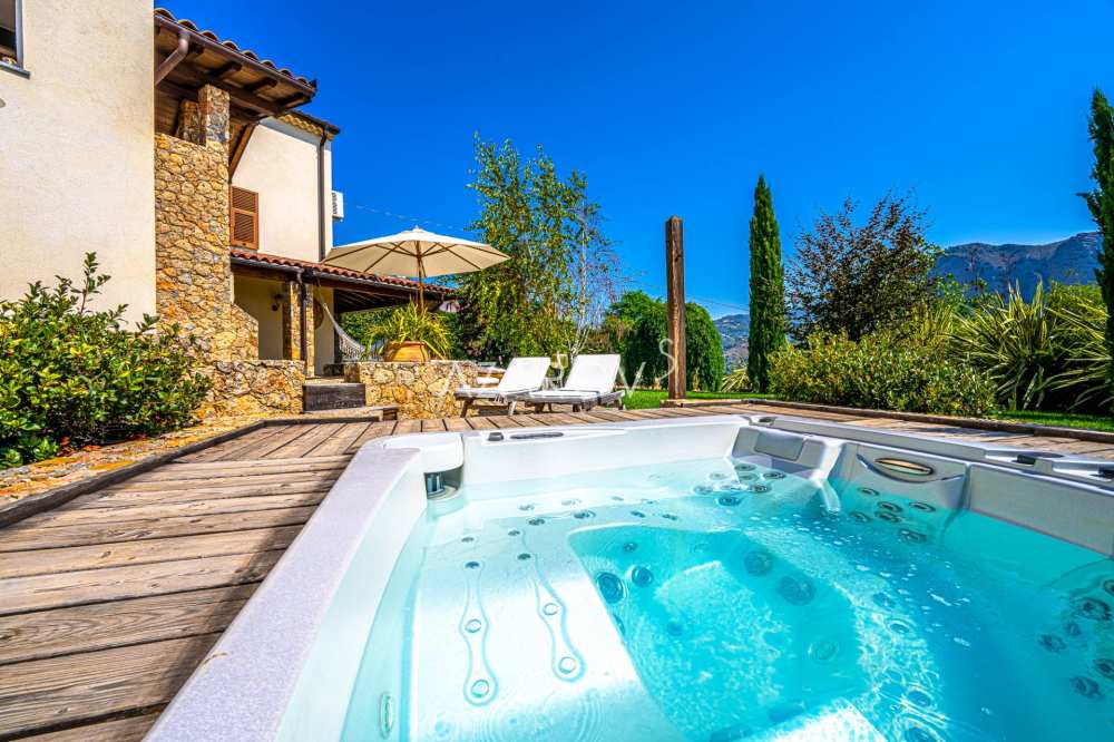 Villa til salg i Ventimiglia