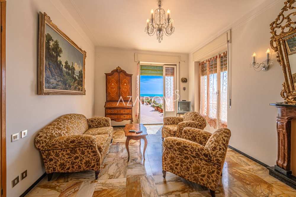 Wohnung zum Verkauf mit Terrasse in Sanremo