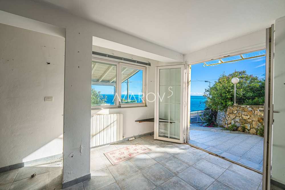 Villa en venta en Bordighera junto al mar