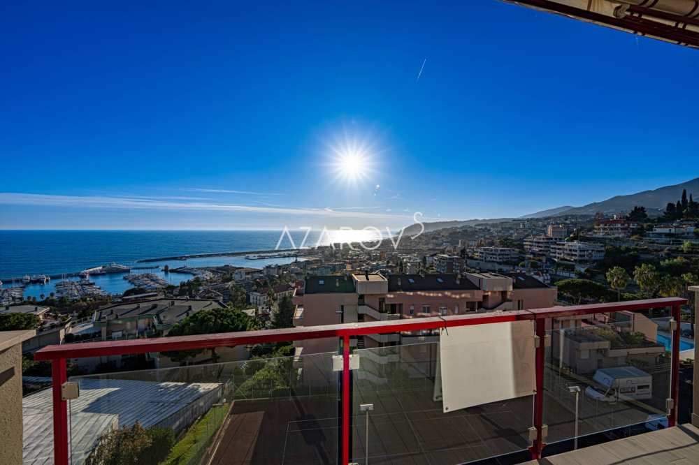 Penthouse na sprzedaż w Sanremo z widokiem na morze