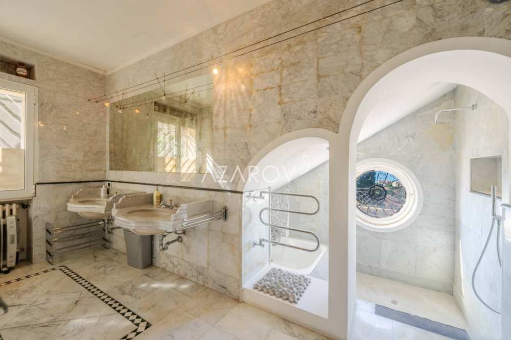 Villa for sale in Bordighera 515 m2