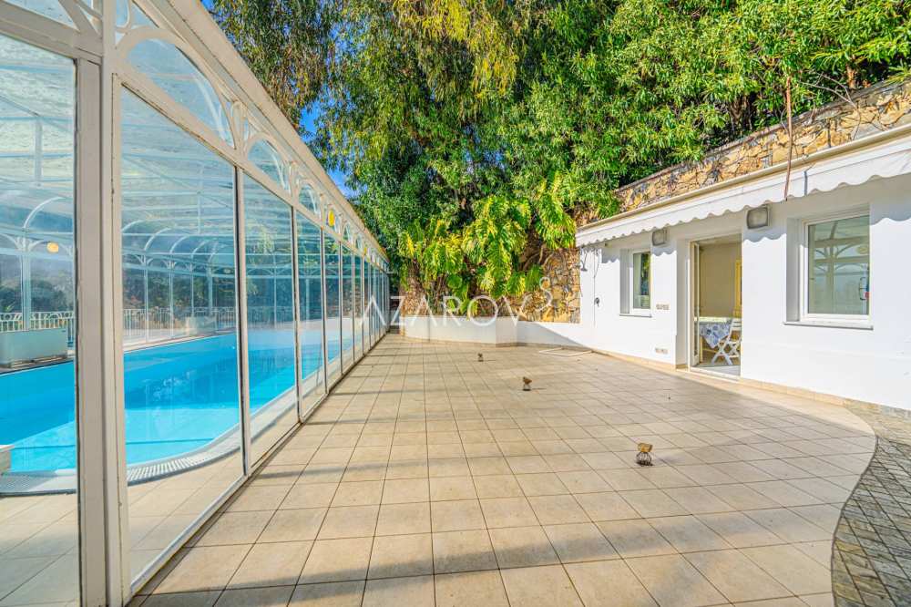 Villa in vendita con piscina a Ospedaletti