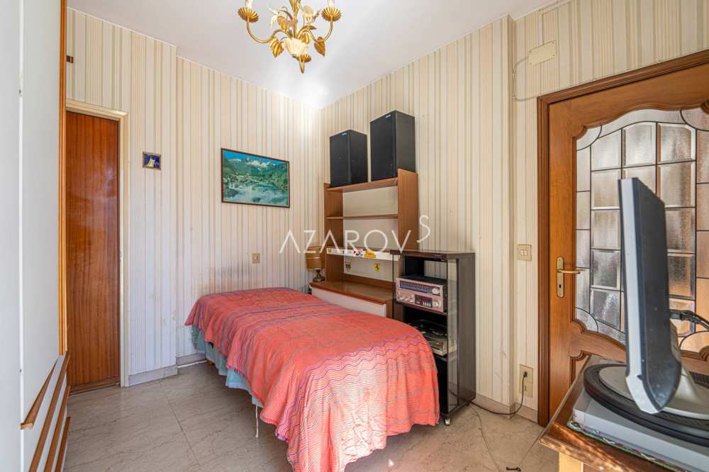 Penthouse in Sanremo near the market