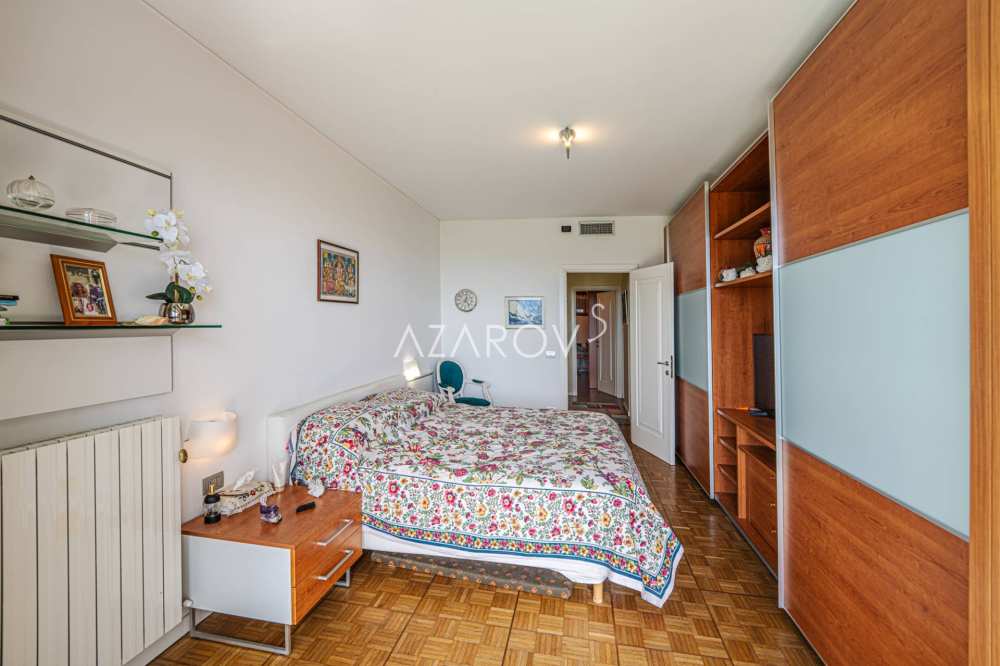 Apartment on the first line in Ospedaletti