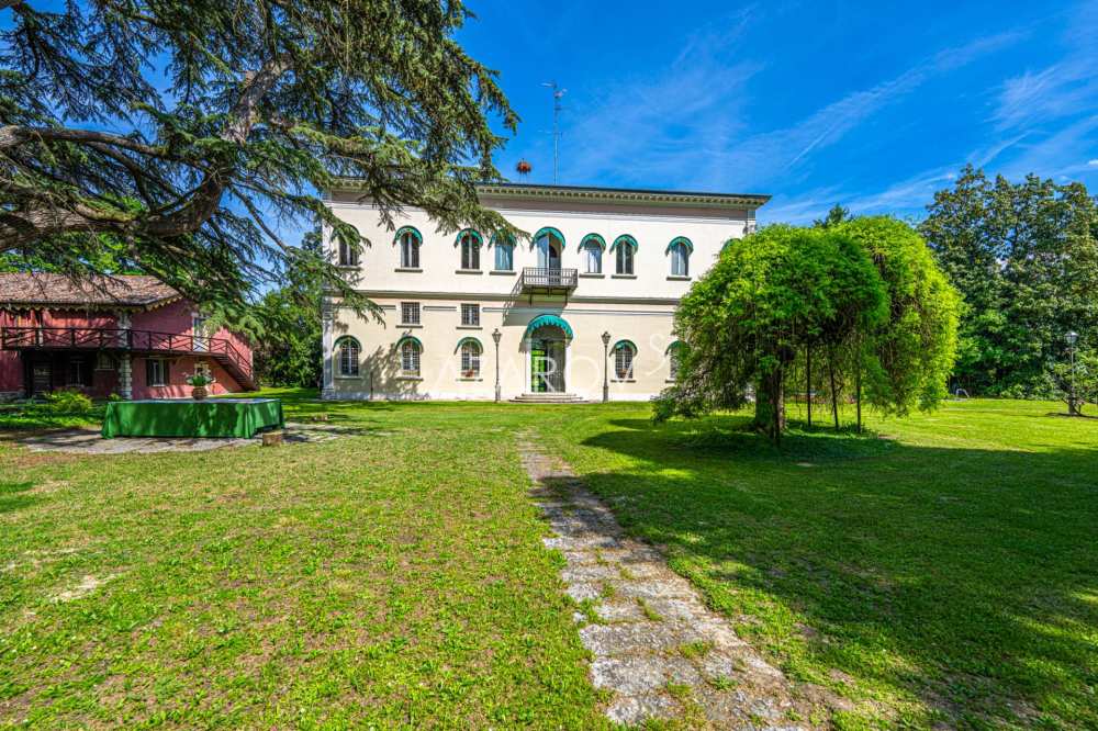 Elegant landgoed in Ferrara