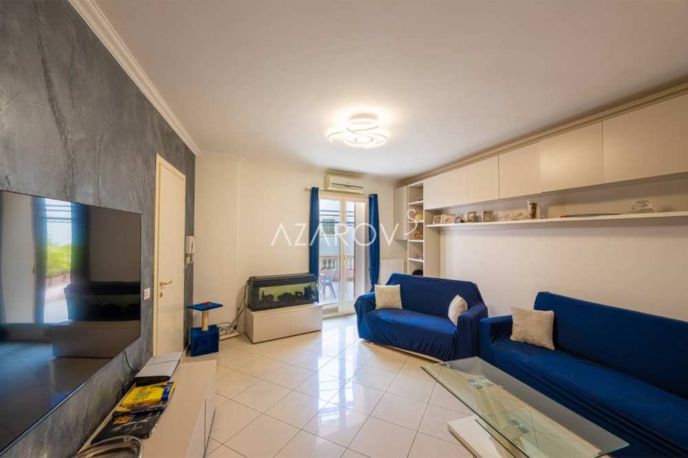 Three-room apartment in Ospedaletti