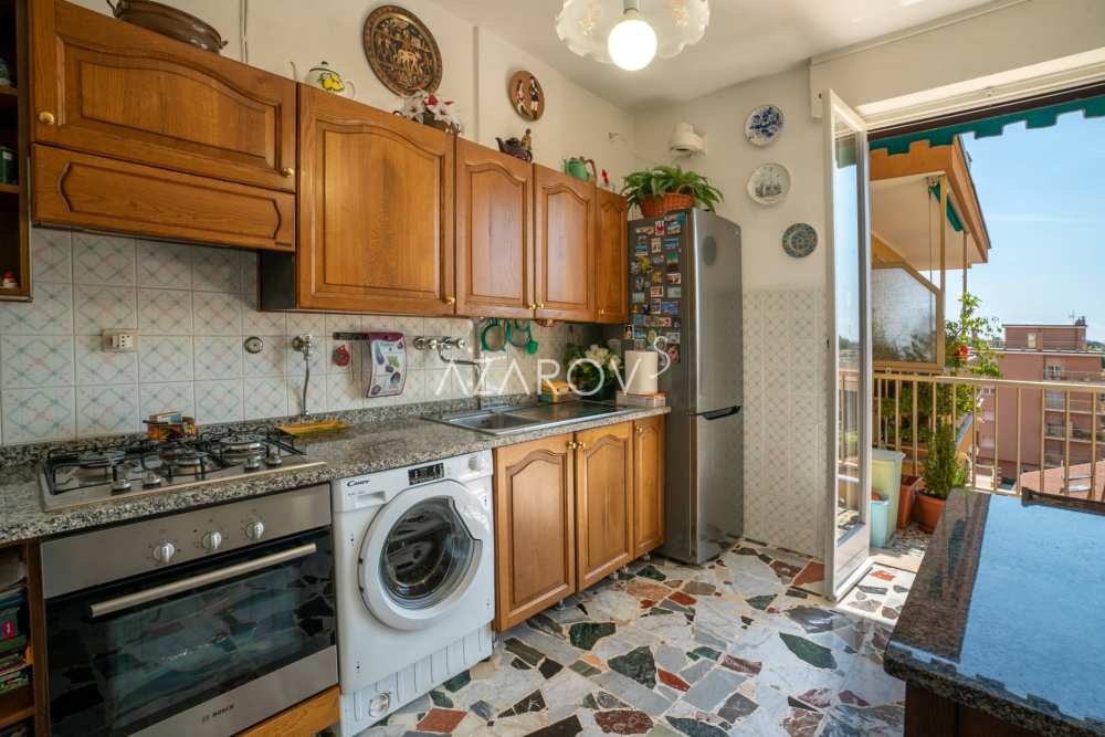 Two-room apartment in Vallecrosia 