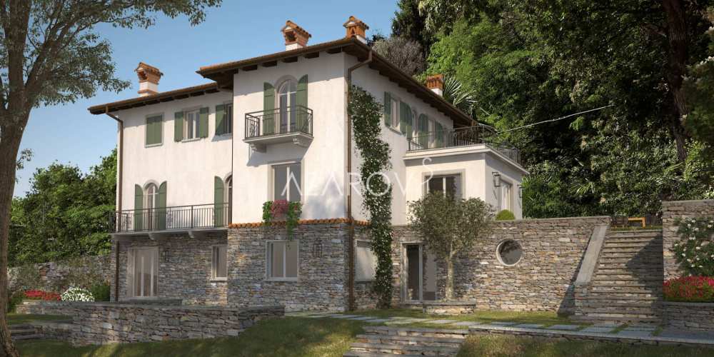 Villa til renovering i Stresa