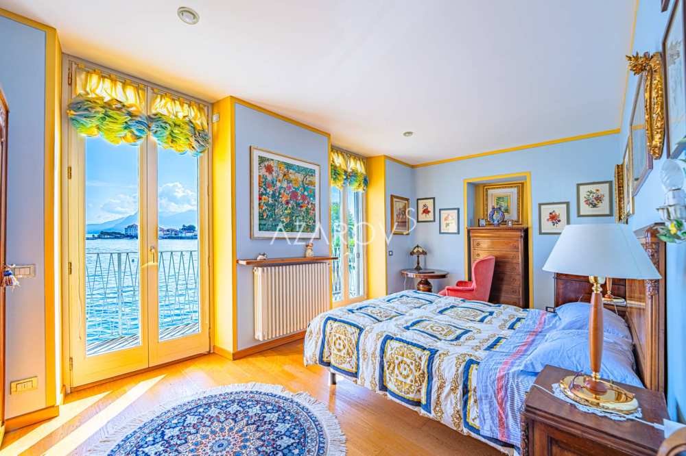 Villa te koop in Stresa aan de oever van het meer