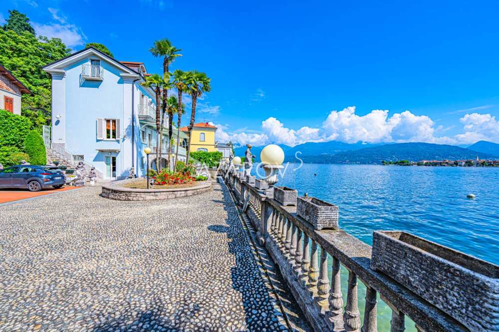 Villa en venta en Stresa a orillas del lago