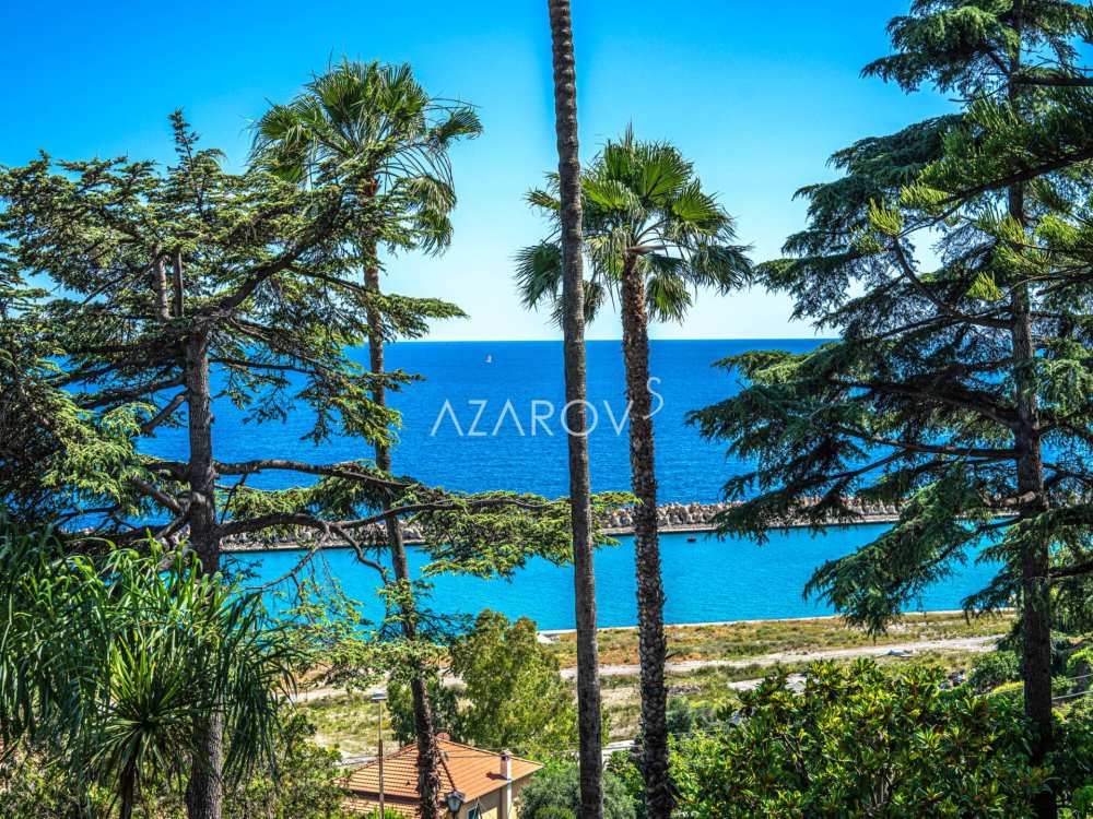 Appartement avec jardin en bord de mer à Ospedaletti