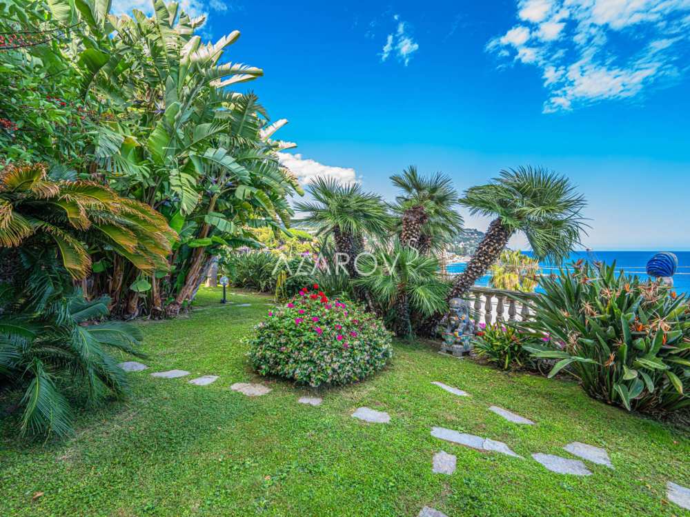 Appartement avec jardin en bord de mer à Ospedaletti