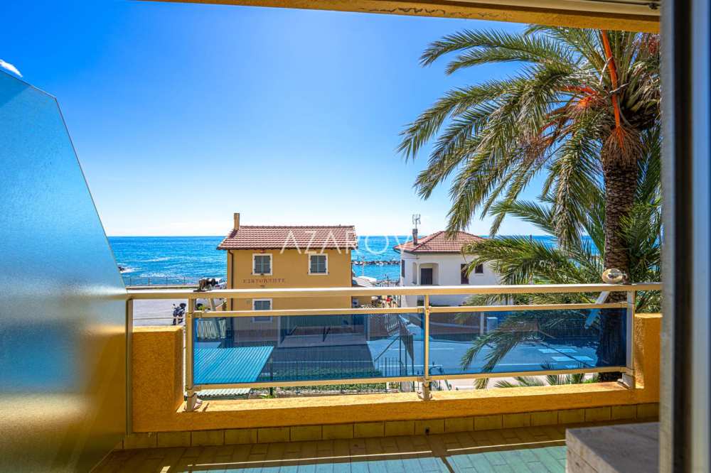 Appartement à Sanremo 313 m2 en bord de mer