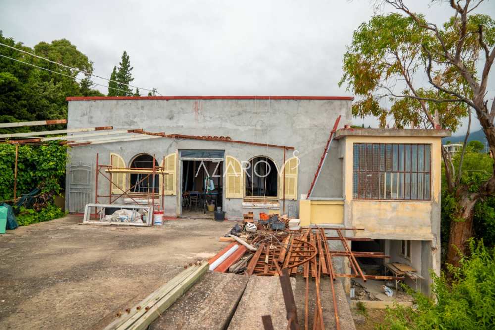 Hus under restaurering i Sanremo