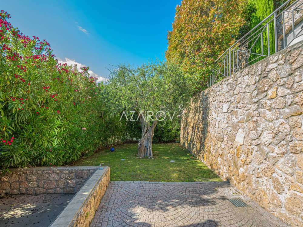 Villa in Bordighera with sea views