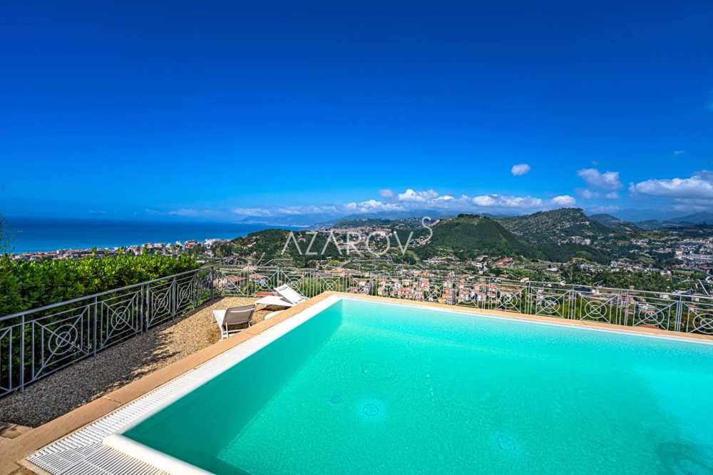 Villa in Bordighera met uitzicht op Monaco 