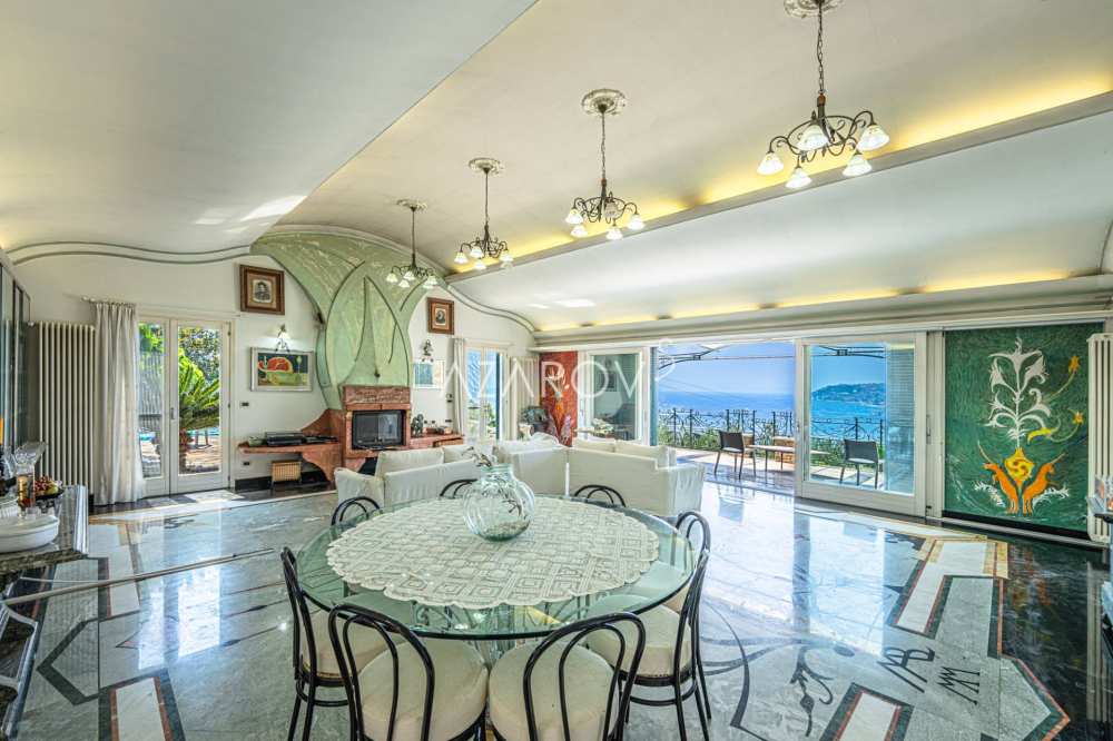 Villa Sanremo ar skatu uz jūru