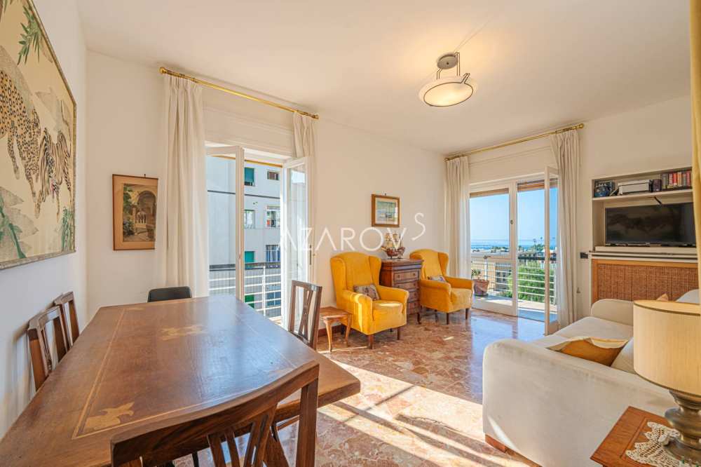 Apartamento de três quartos em Sanremo